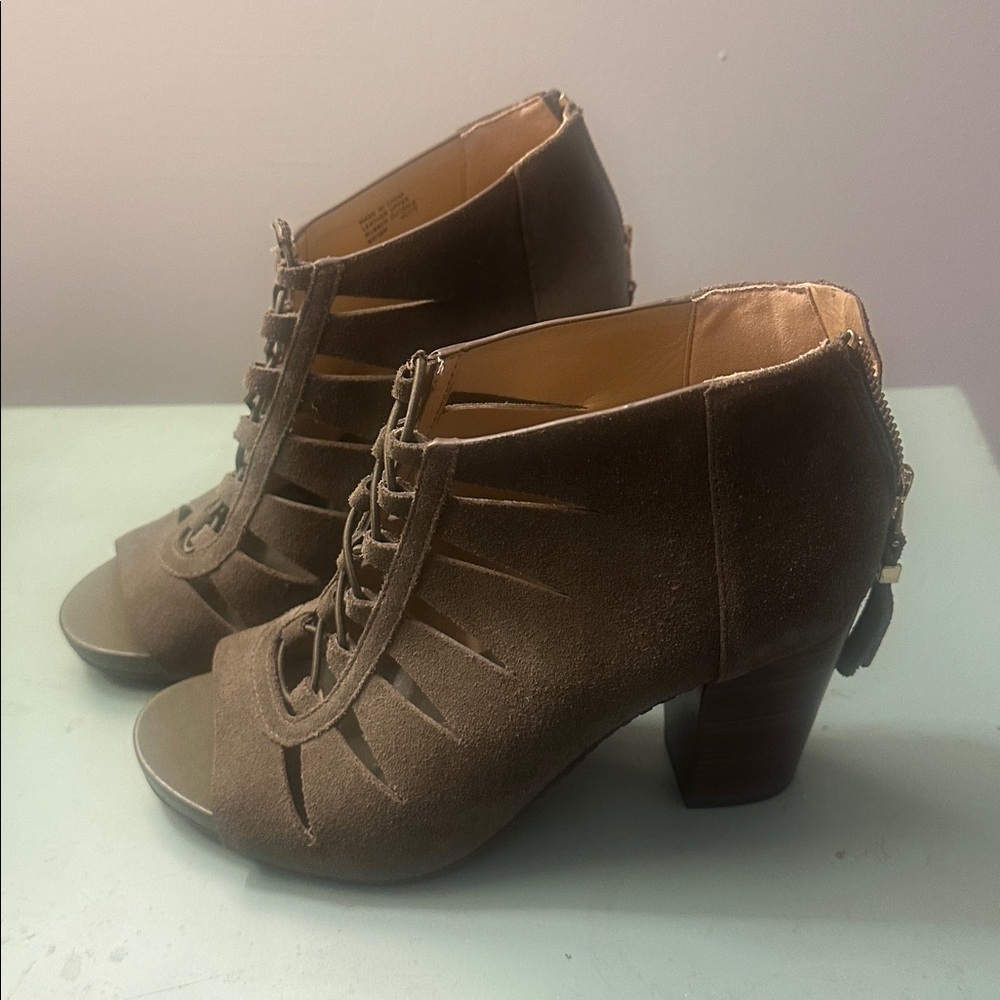 NWOB Michael Kors Slip On Boot